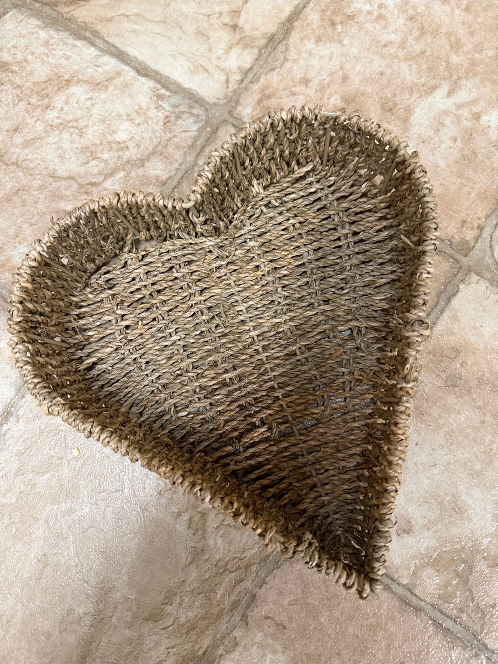 Handwoven Heart Basket Tray in Natural Seagrass  small
